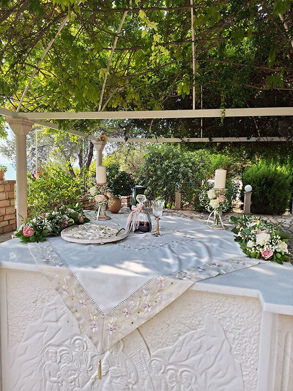 Outdoor summer  wedding!